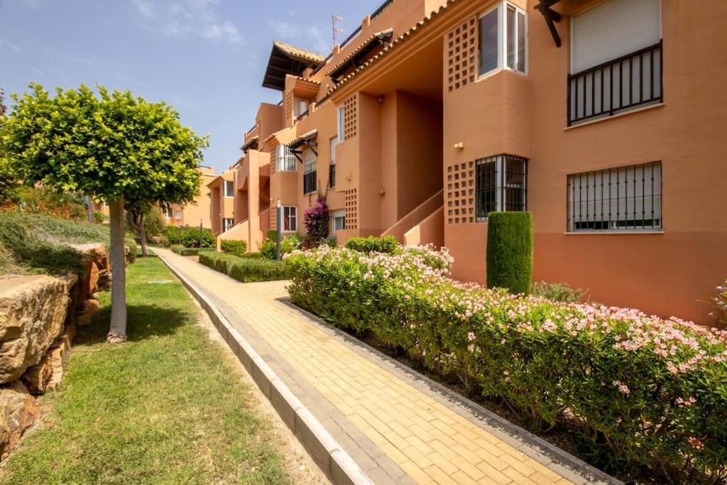Appartement Penthouse With Roof Terrace, Bbq, Pool- And Sea Views à Buenas Noches Extérieur photo